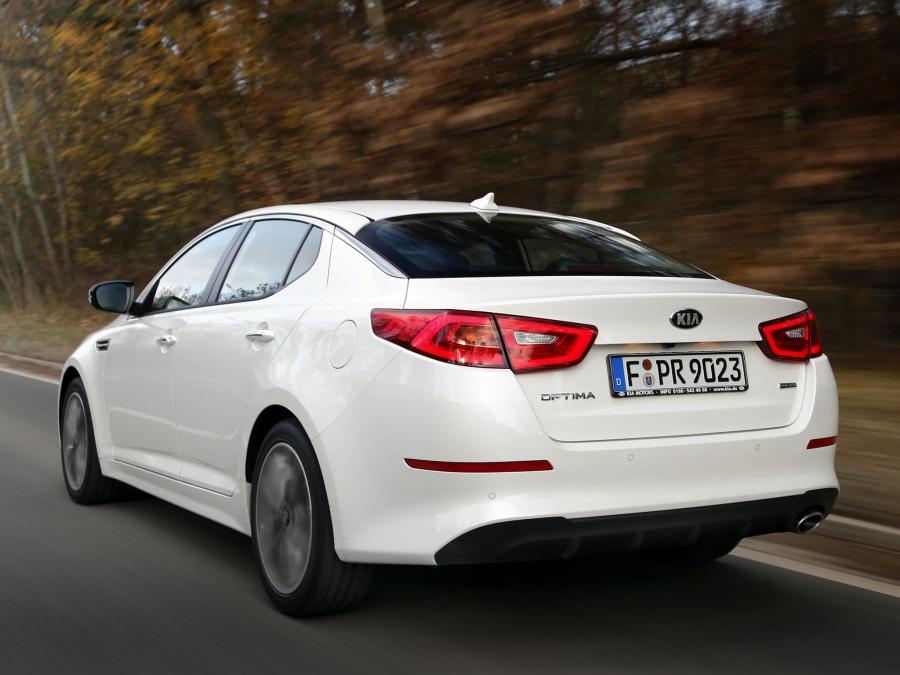  Kia Optima 2013 года  (EU) (фото 6 из 15)